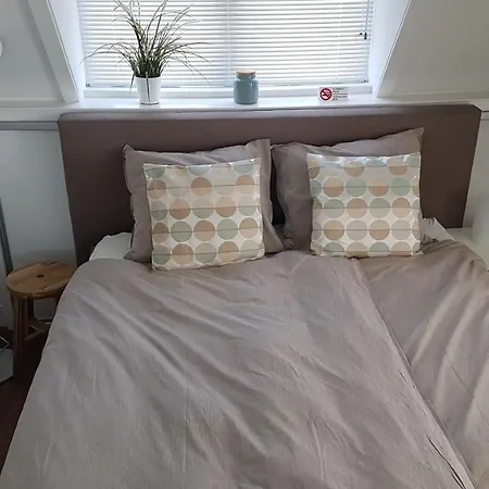 Studio 28 Aan Zee Apartment *